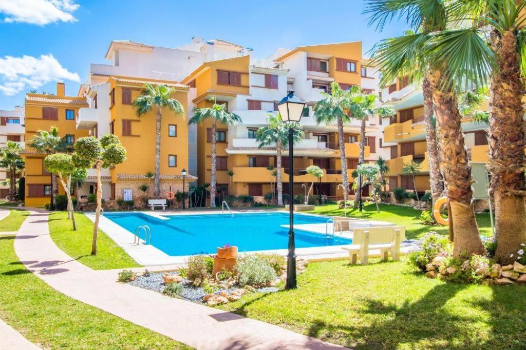 Ferienwohnung Cc8 By Zanis Torrevieja Exterior foto